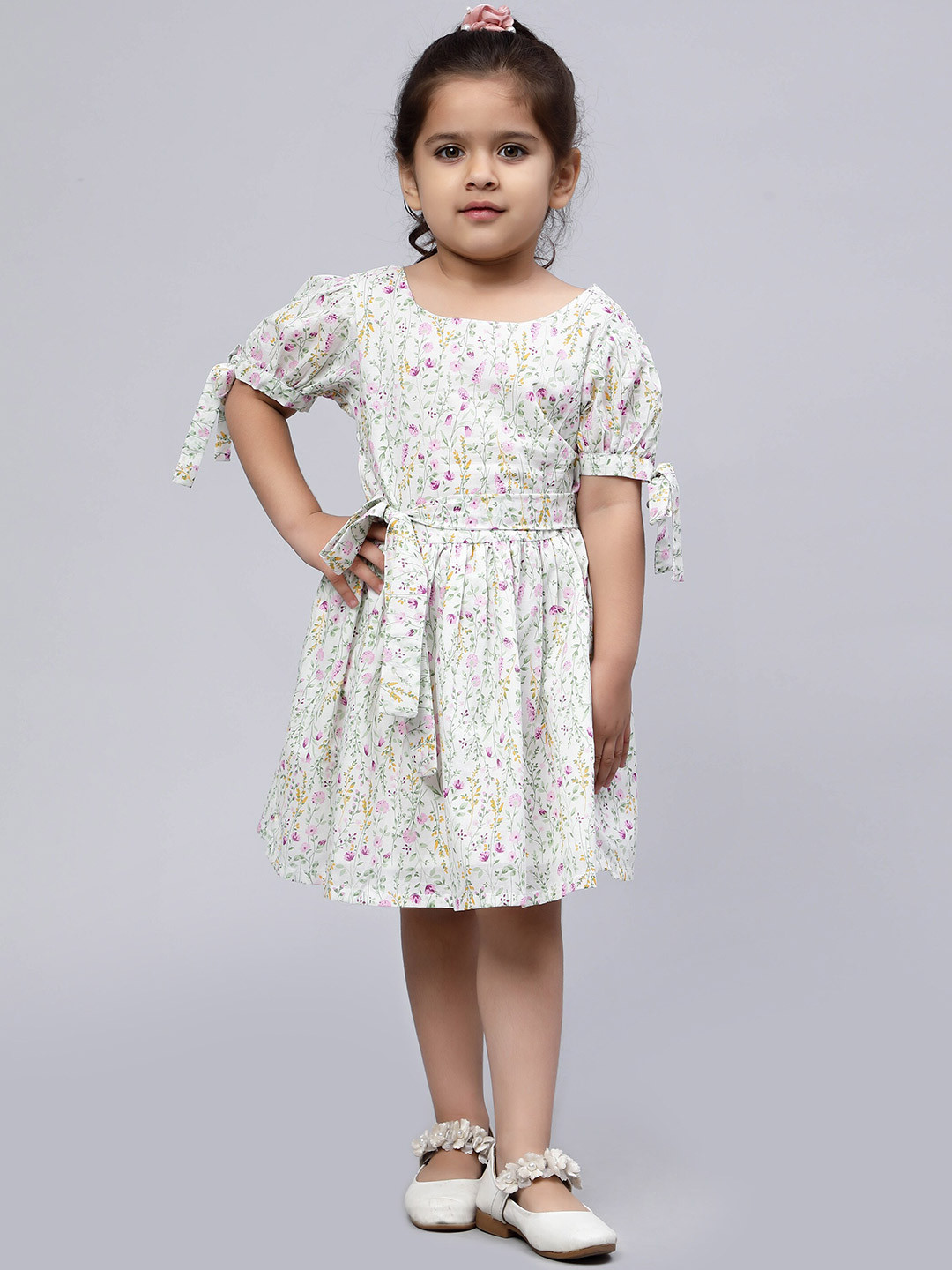 

Biglilpeople White Floral Print Fit & Flare Dress