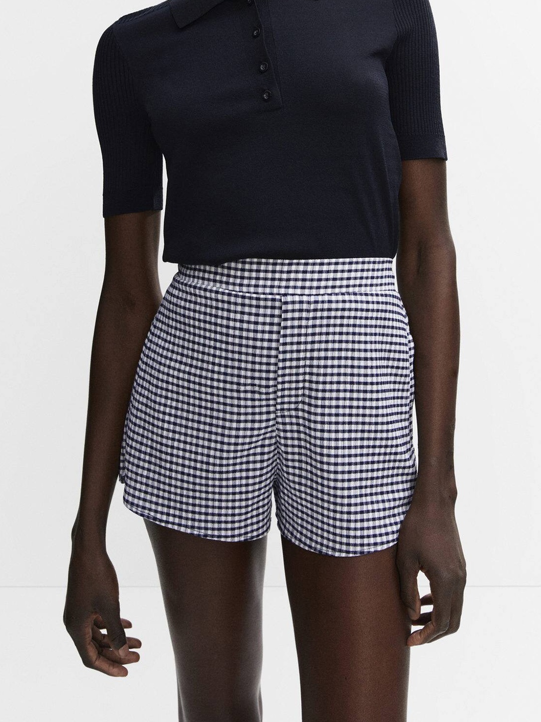 

MANGO Women Checked High-Rise Shorts, Off white