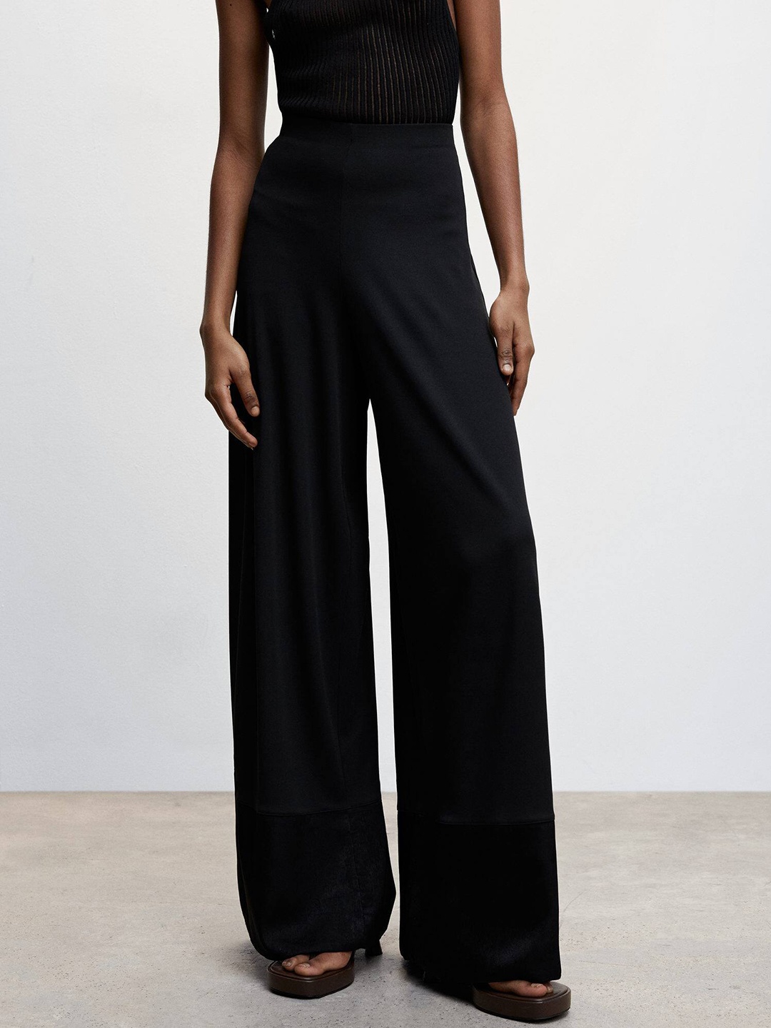 

MANGO Women Flared Trousers, Black