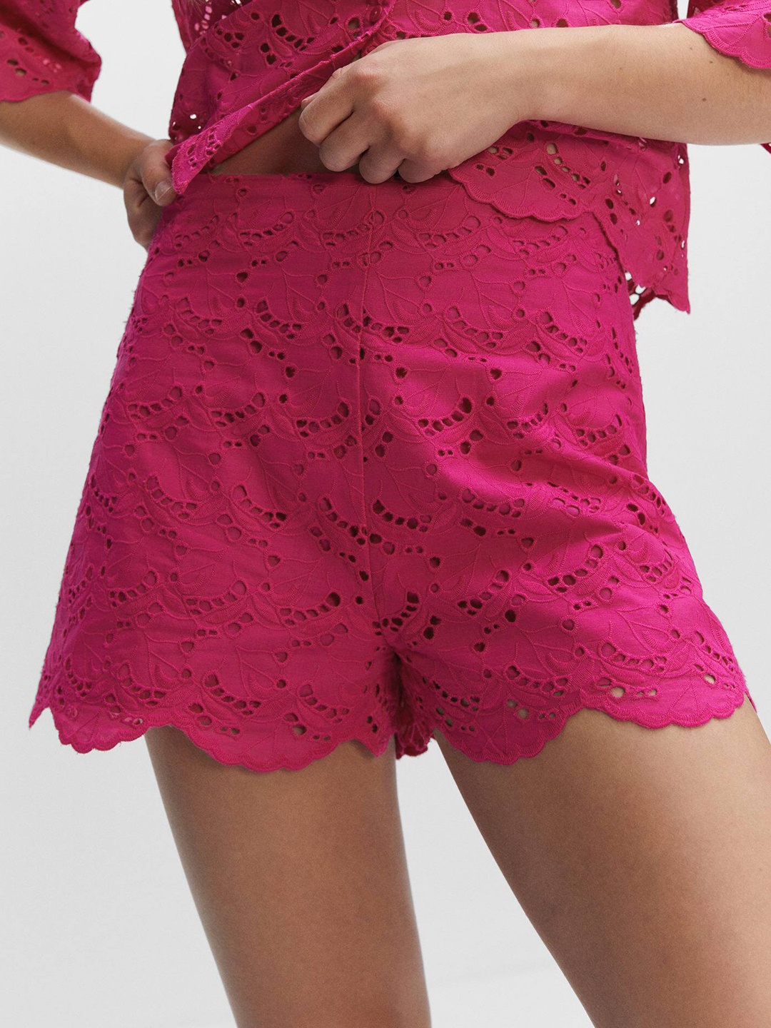 

MANGO Women Schiffli Embroidered High-Rise Shorts, Fuchsia