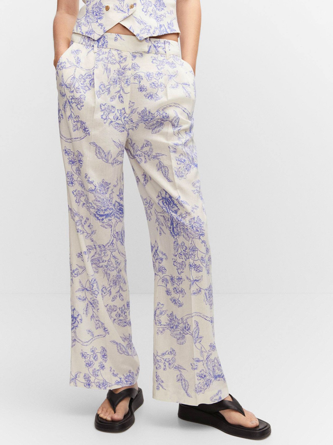 

MANGO Women Floral Printed Pleated Trousers, White