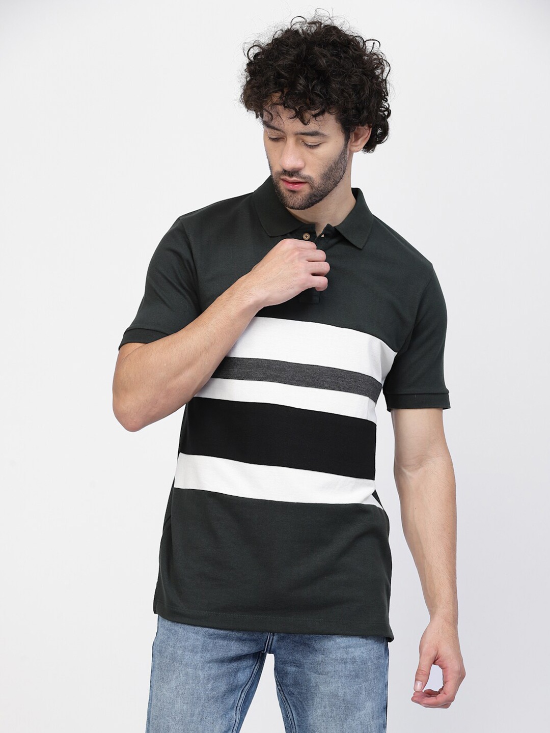 

Kalt Men Striped Polo Collar T-shirt, Grey