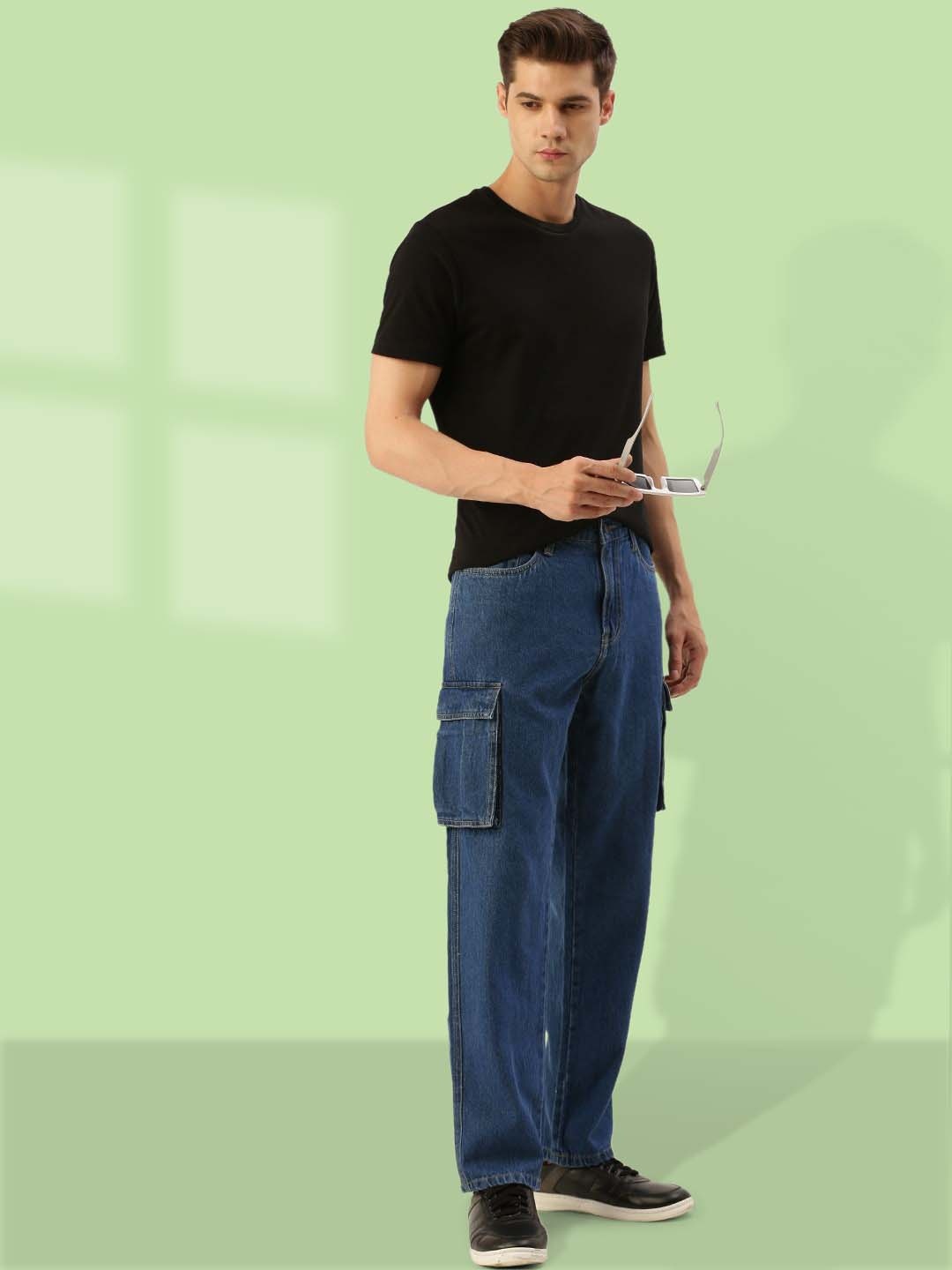 

Bene Kleed Men Pure Cotton Relaxed Fit Cargo Jeans, Navy blue