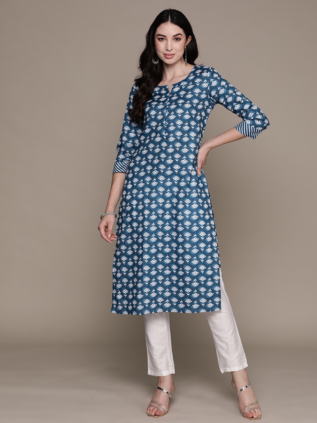 

Anubhutee Ethnic Motifs Printed Kurta, Navy blue