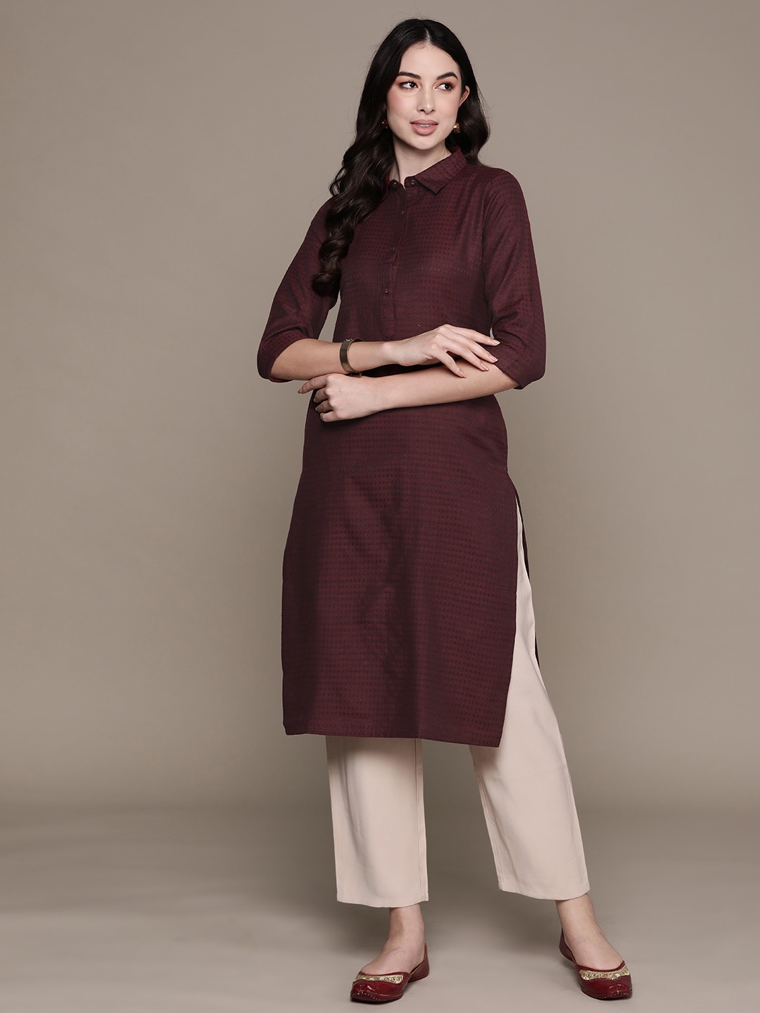 

Anubhutee Ethnic Motifs Self Design Shirt Collar Kurta, Maroon