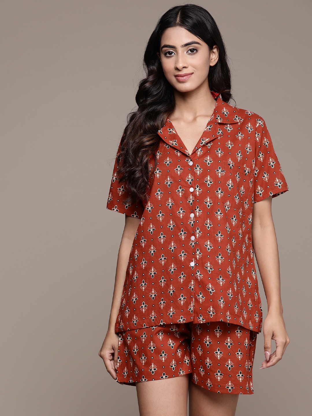 

Anubhutee Women Printed Night suit, Rust