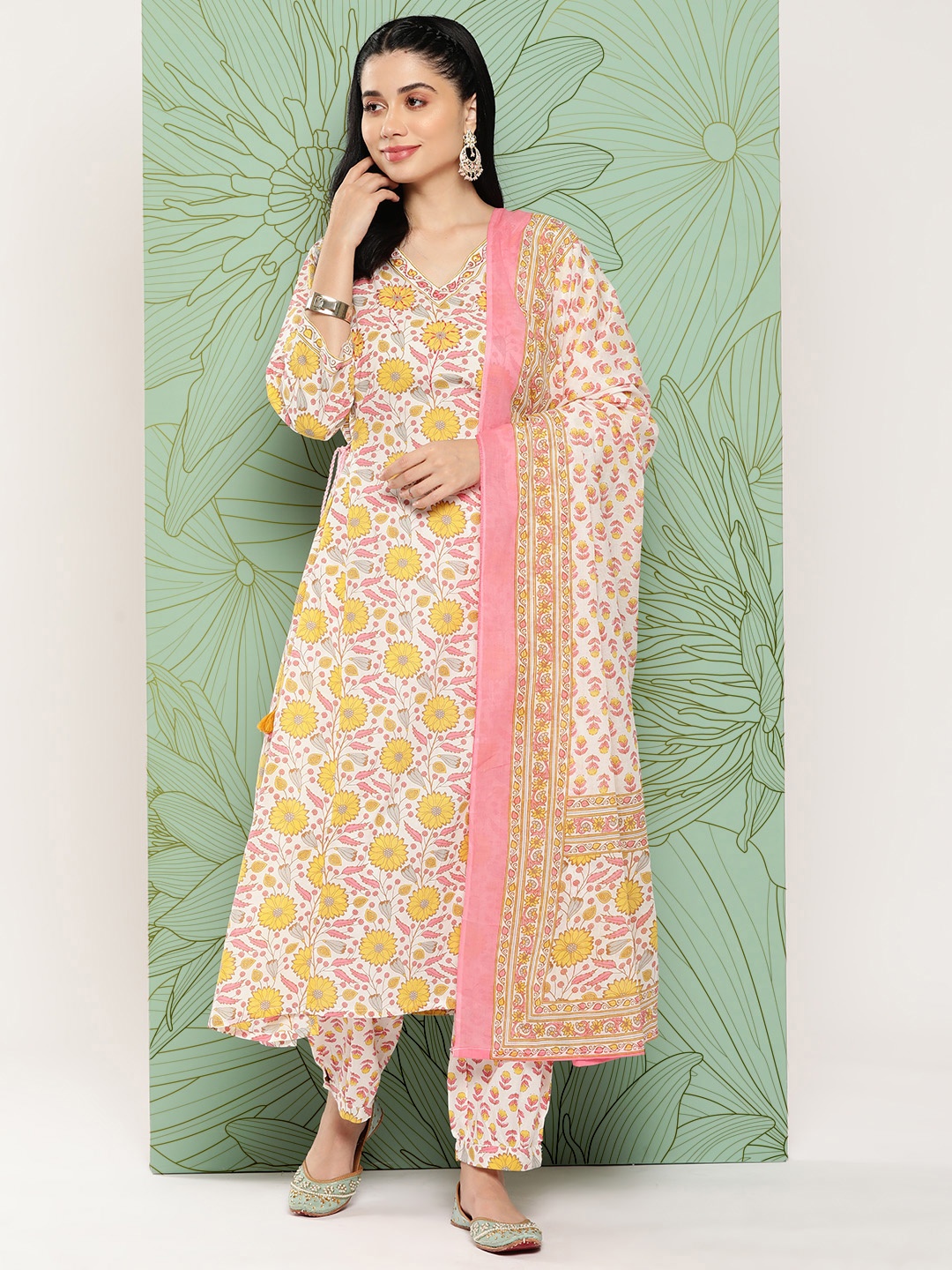 

Ishin Women Floral Printed Regular Pure Cotton Kurta with Trousers & Dupatta, Yellow