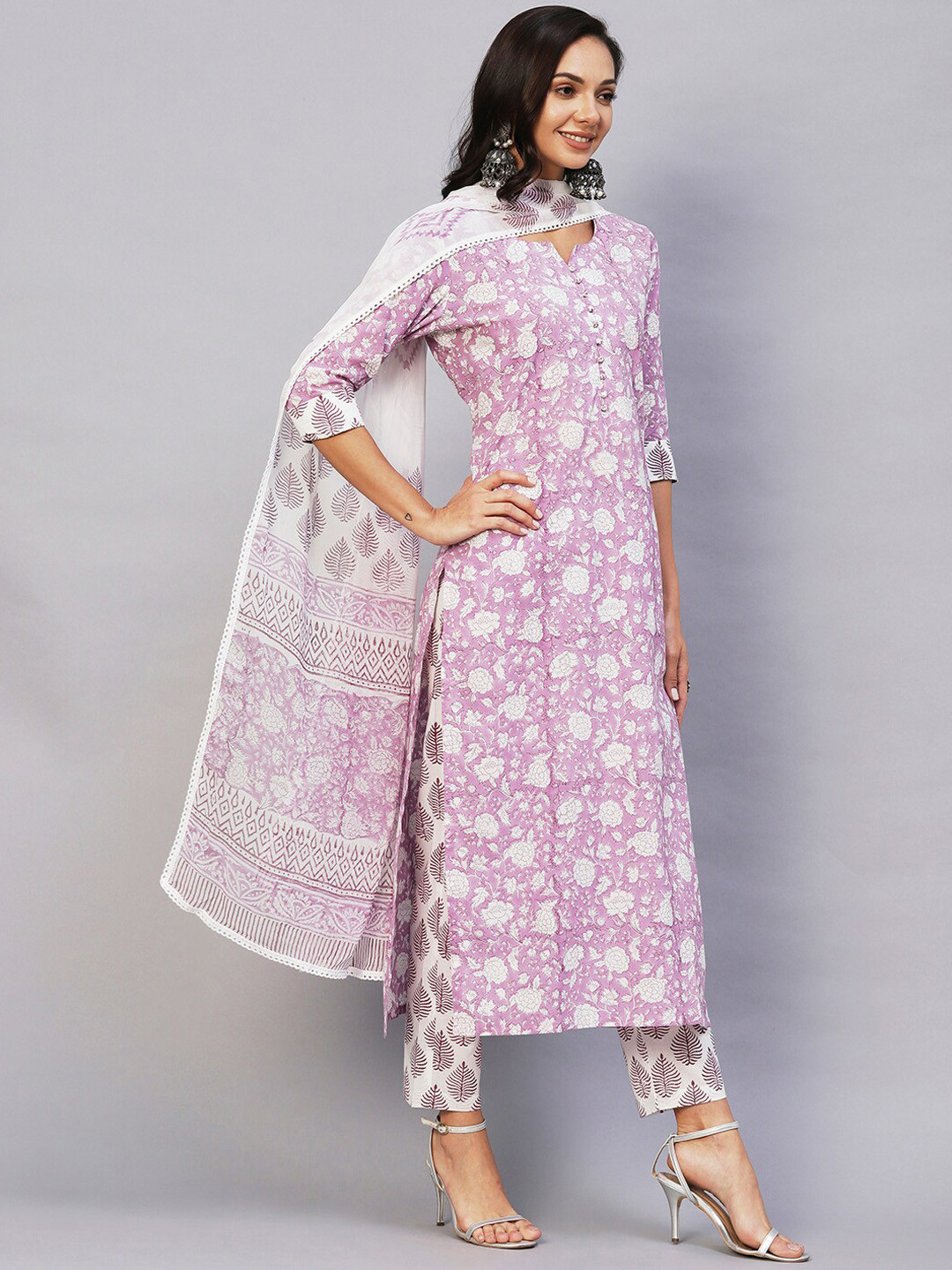 

KALINI Floral Printed Regular Kurta With Trousers & Dupatta, Purple