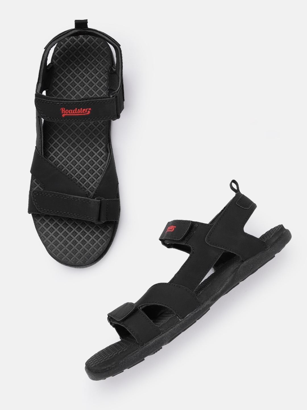 

The Roadster Lifestyle Co. Men Sports Sandal, Black