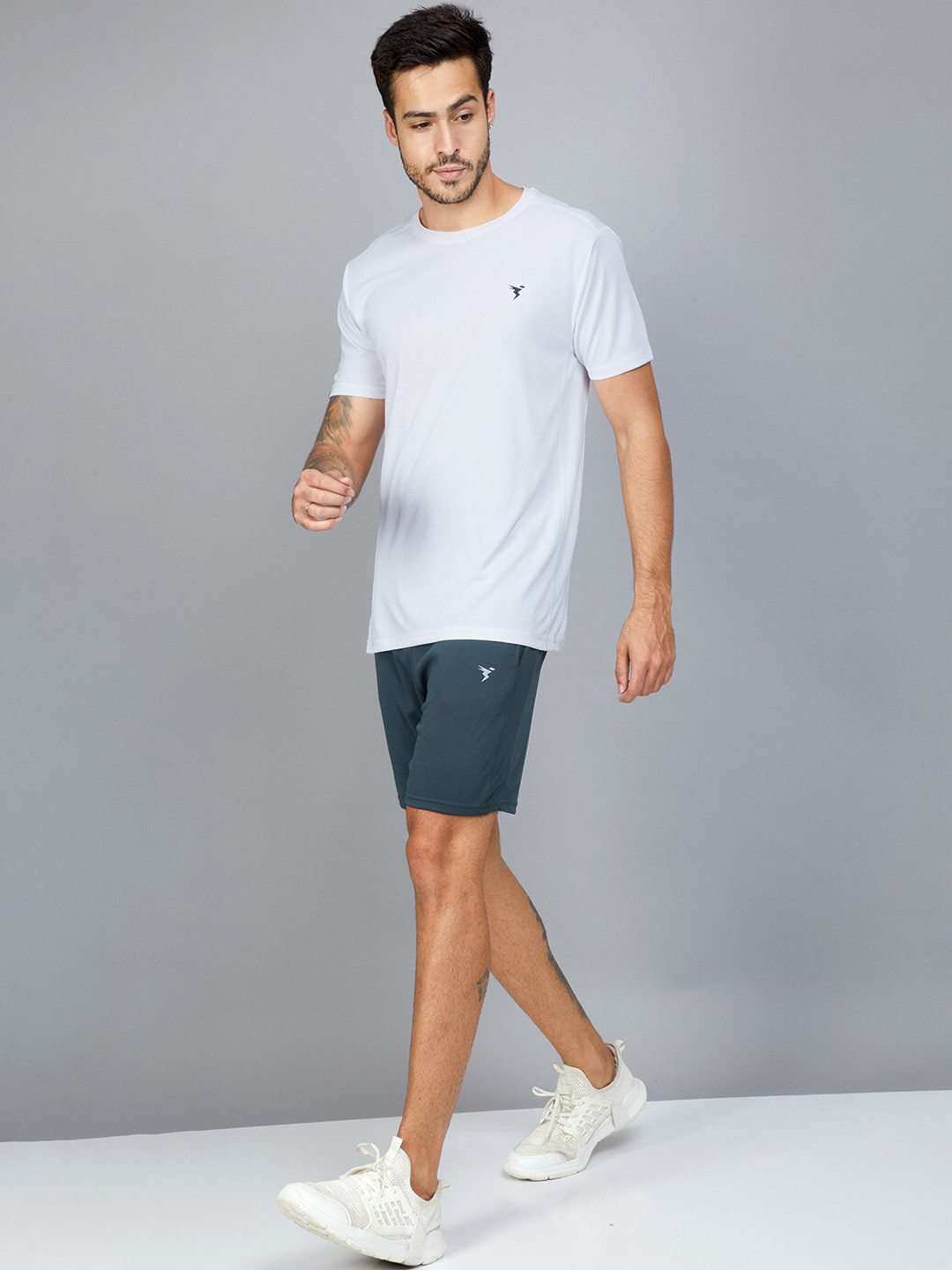 

Technosport Men Mid Rise Slim Fit Antimicrobial Sports Shorts, Teal