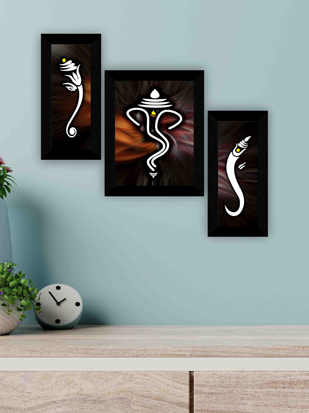 

SAF Black 3-Pieces Lord Ganesha Printed Framed Wall Art