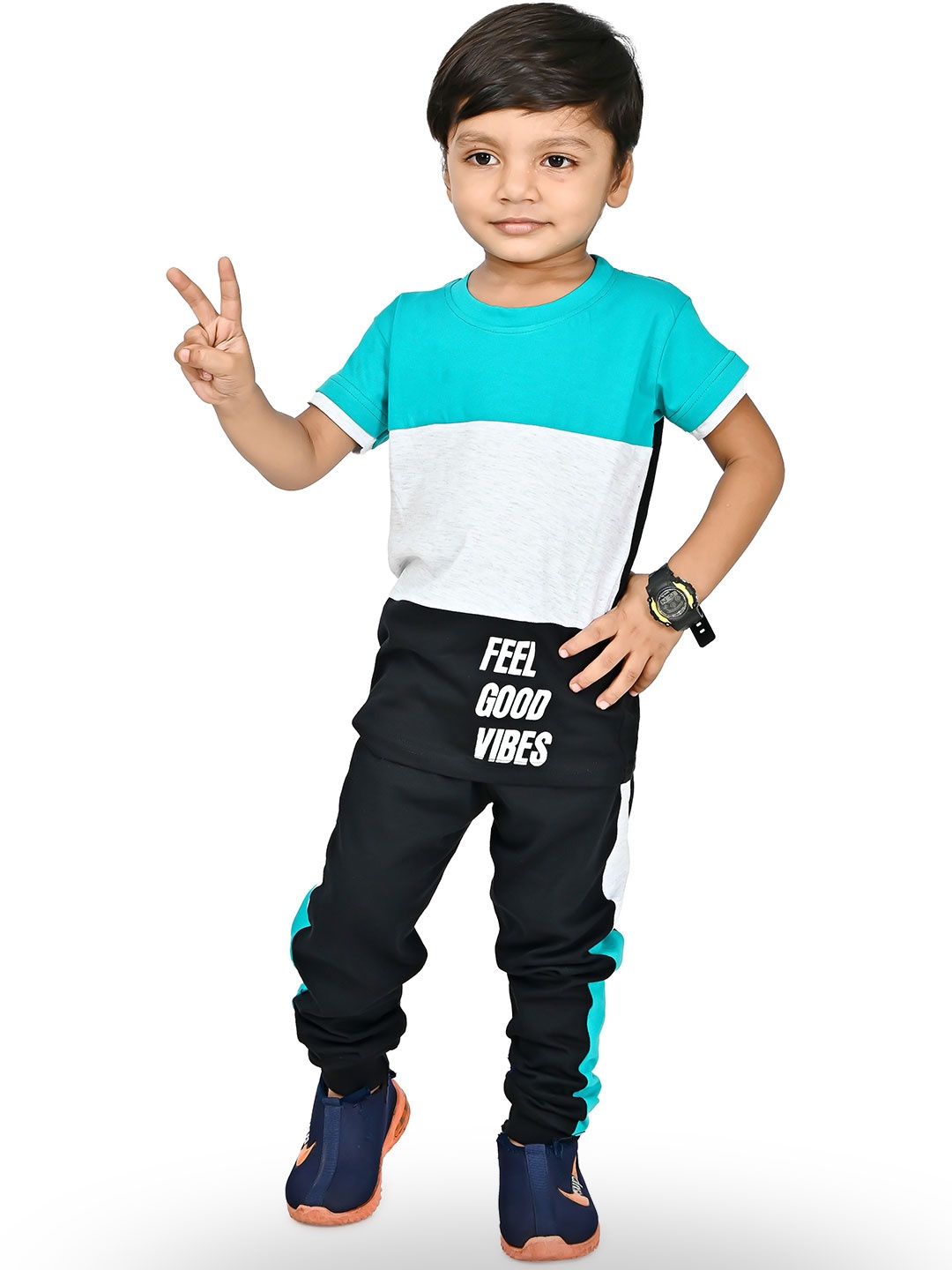 

BAESD Boys Colourblocked T-shirt with Trousers, Blue