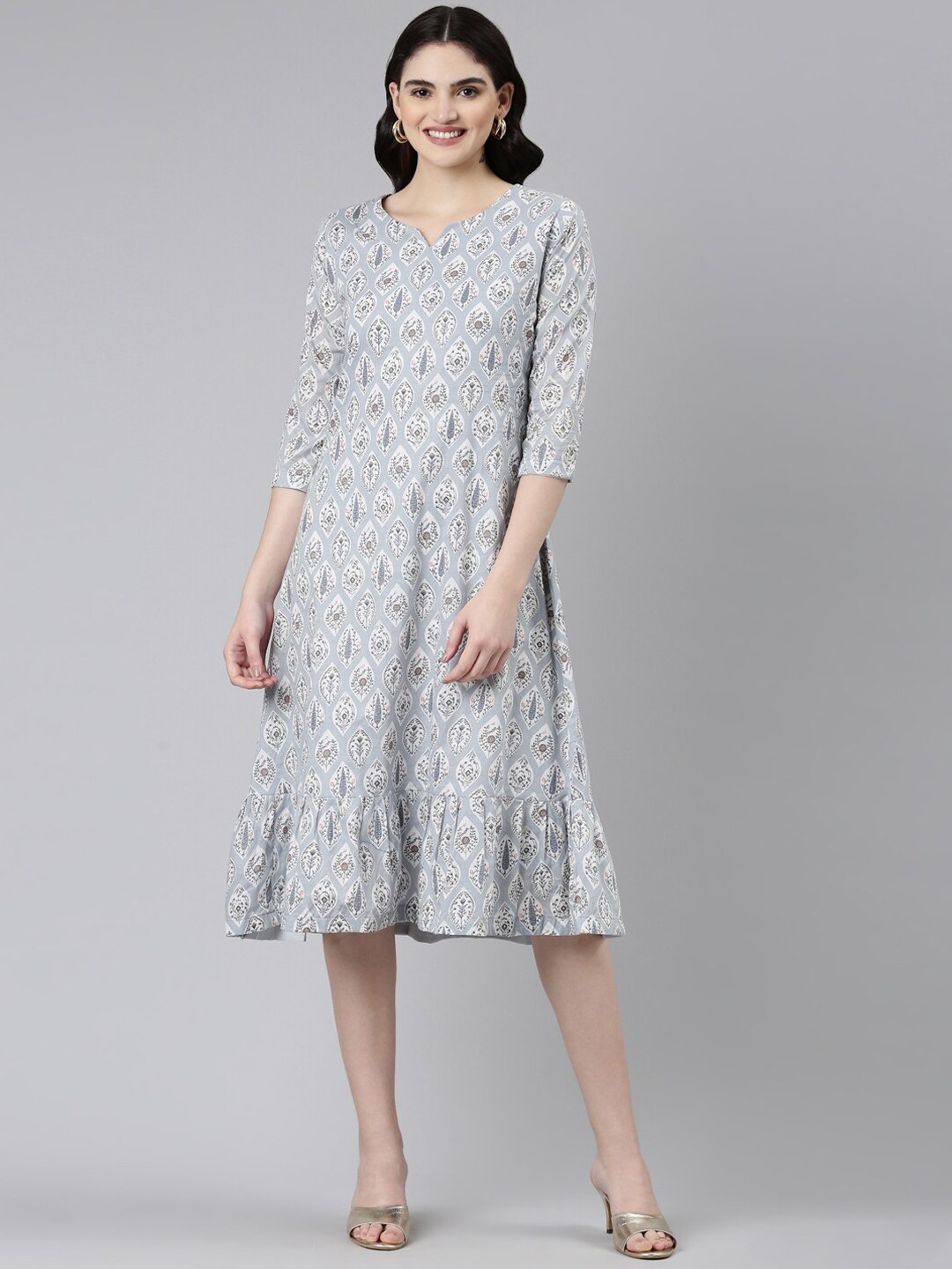 

GOLDSTROMS Ethnic Motifs Printed Midi Cotton Ethnic Dresses, Grey