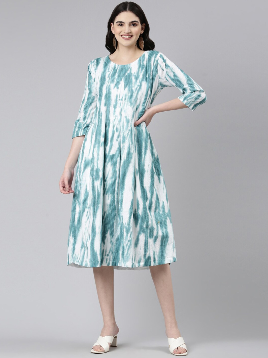 

GOLDSTROMS Tie and Dye Printed Knee Length Ethnic Dress, Sea green