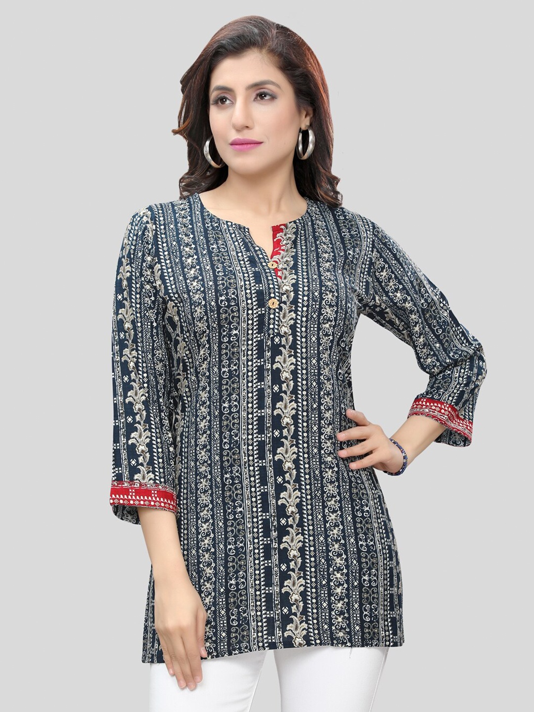 

Saree Swarg Ethnic Motif Printed Notch Neck Straight Kurti, Navy blue