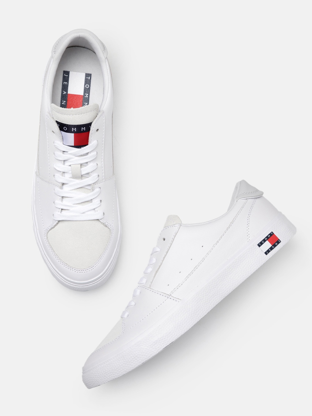 

Tommy Hilfiger Men Vulcanized Ess Solid Leather Sneakers, White