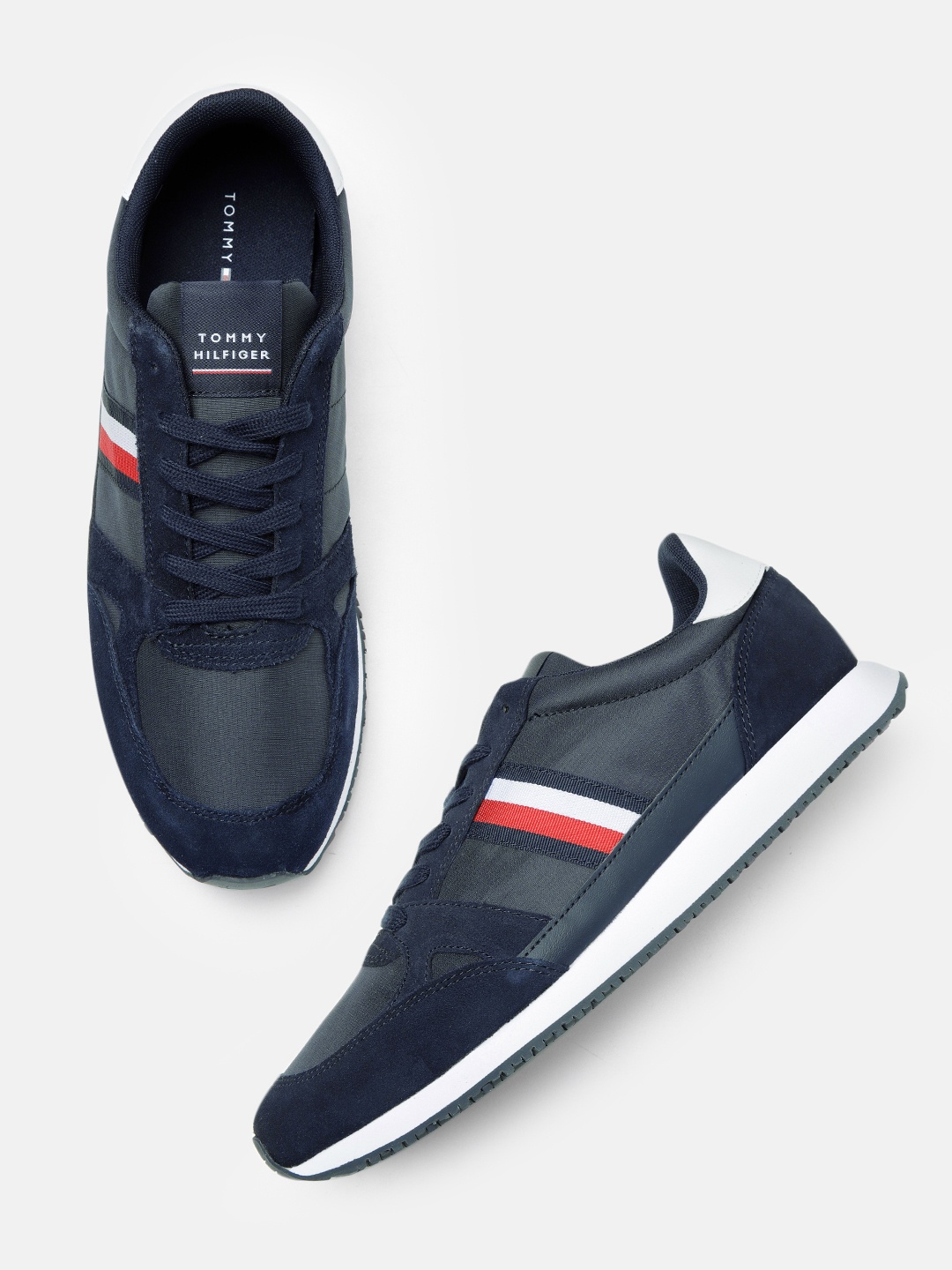 

Tommy Hilfiger Men Solid Regular Sneakers With Striped Applique Detail, Navy blue