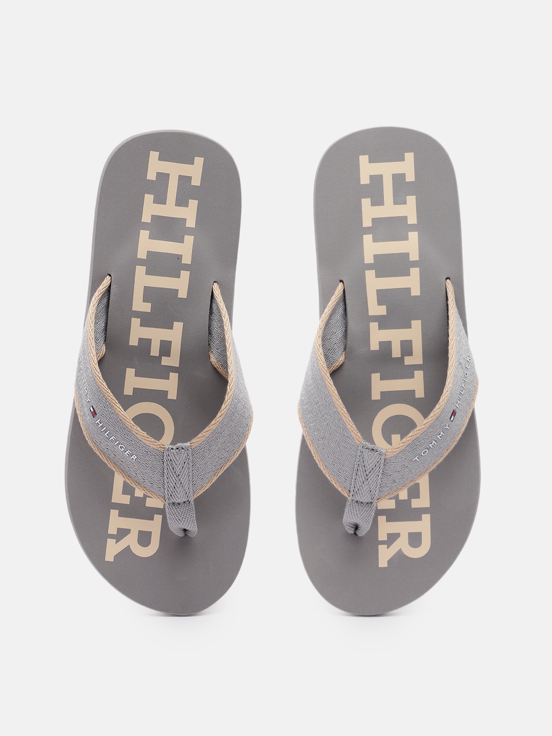 

Tommy Hilfiger Men Brand Logo Print Thong Flip-Flops With Contrast Border Detail, Grey