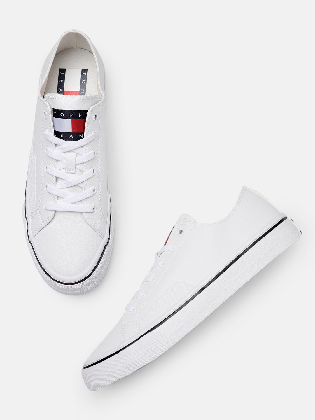 

Tommy Hilfiger Men Lace Vulc Ess Solid Sneakers, White