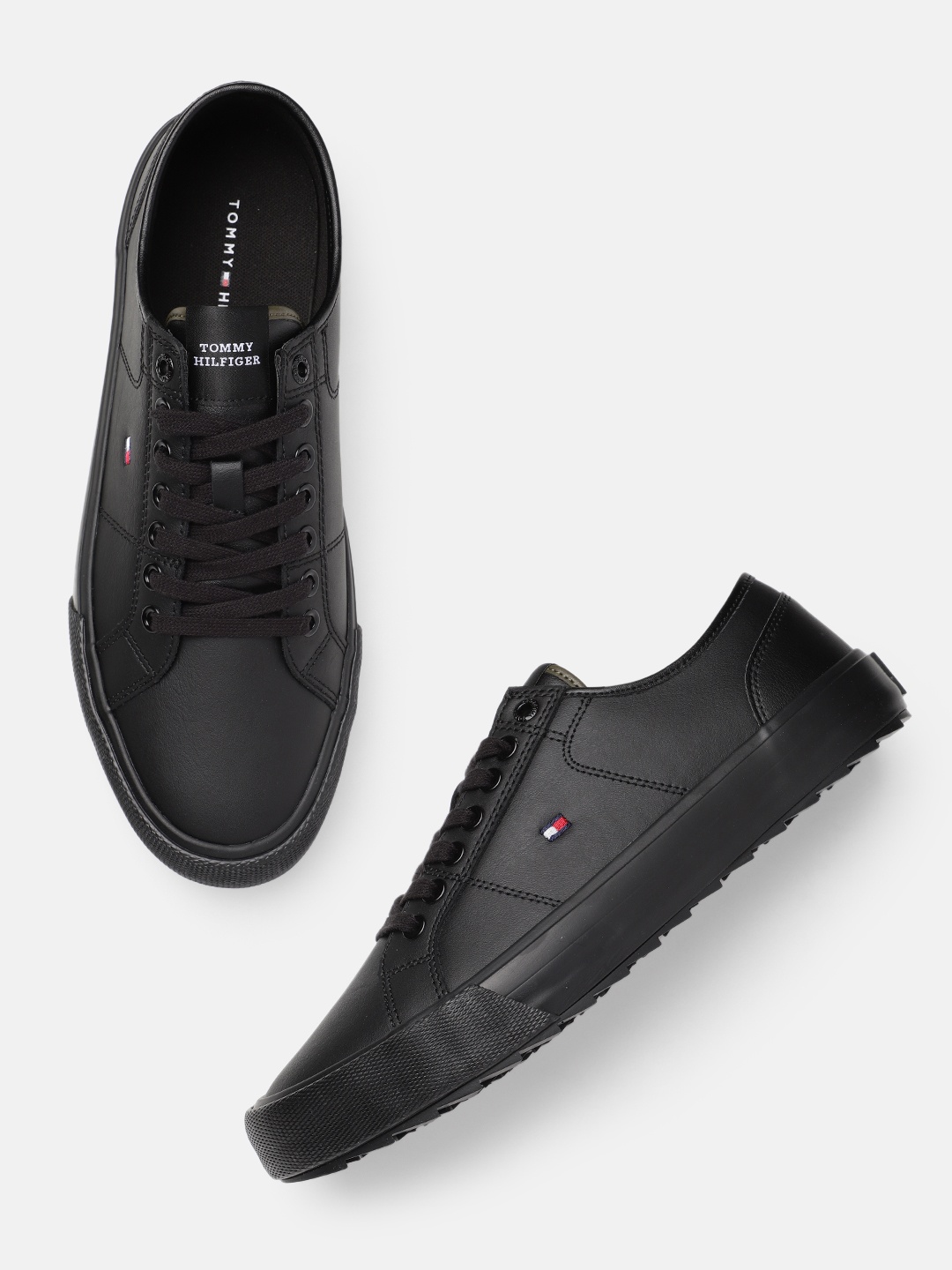 

Tommy Hilfiger Men Solid Leather Sneakers, Black