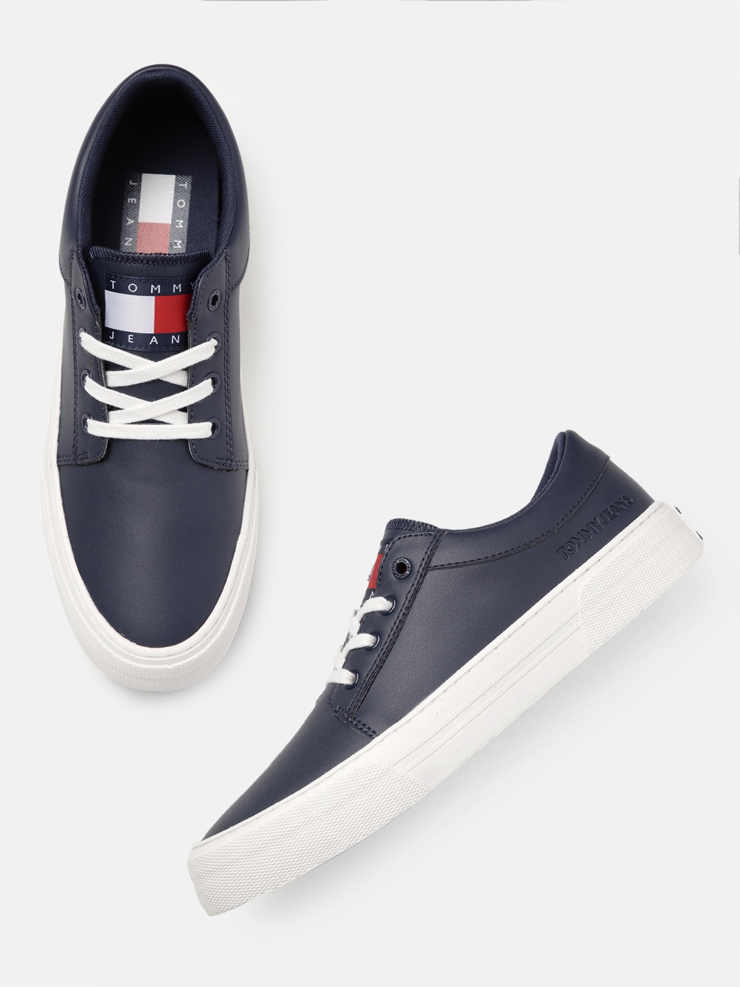 

Tommy Hilfiger Men Solid Sneakers, Navy blue