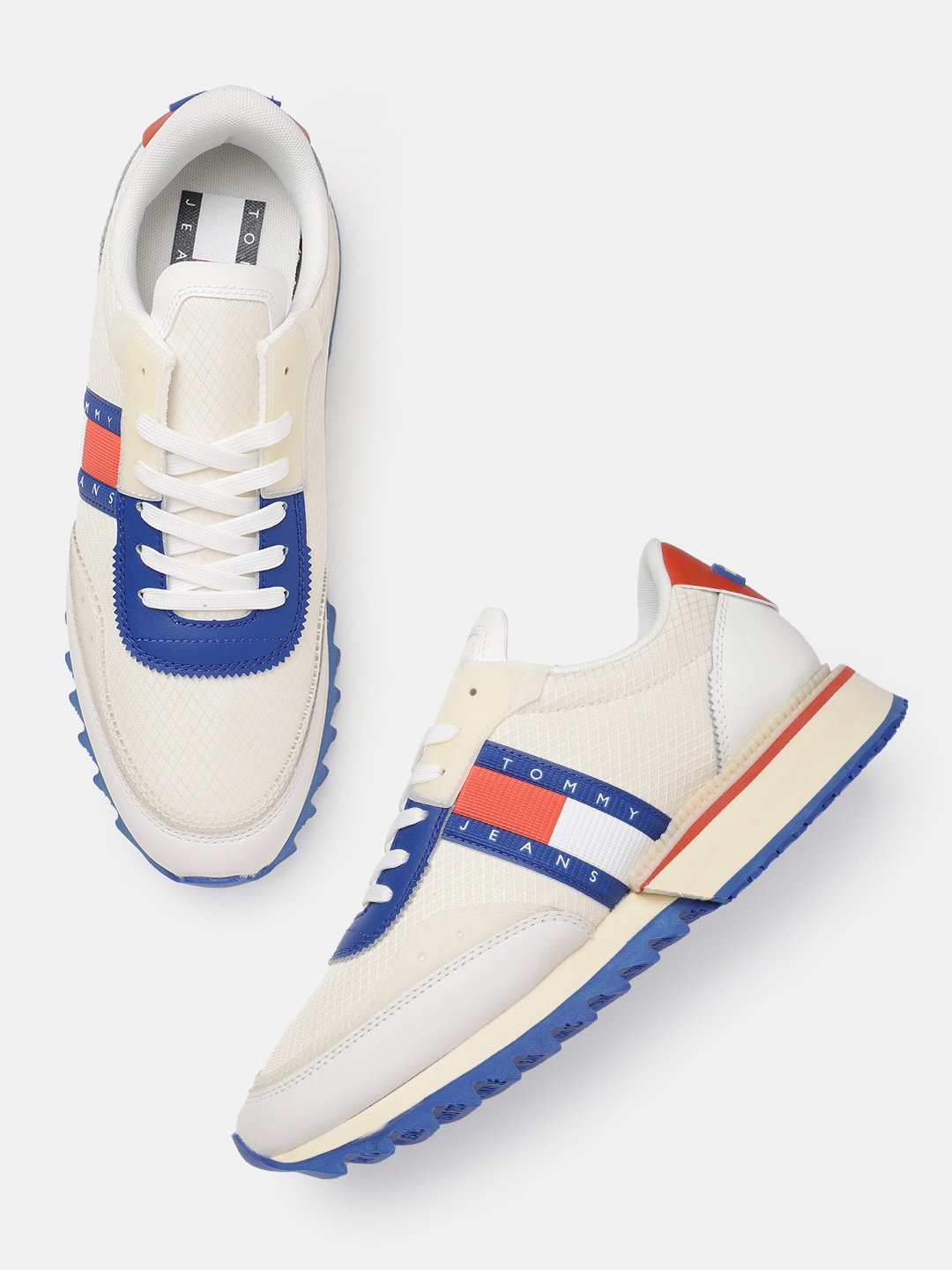 

Tommy Hilfiger Men Textured & Colourblocked Sneakers, Cream