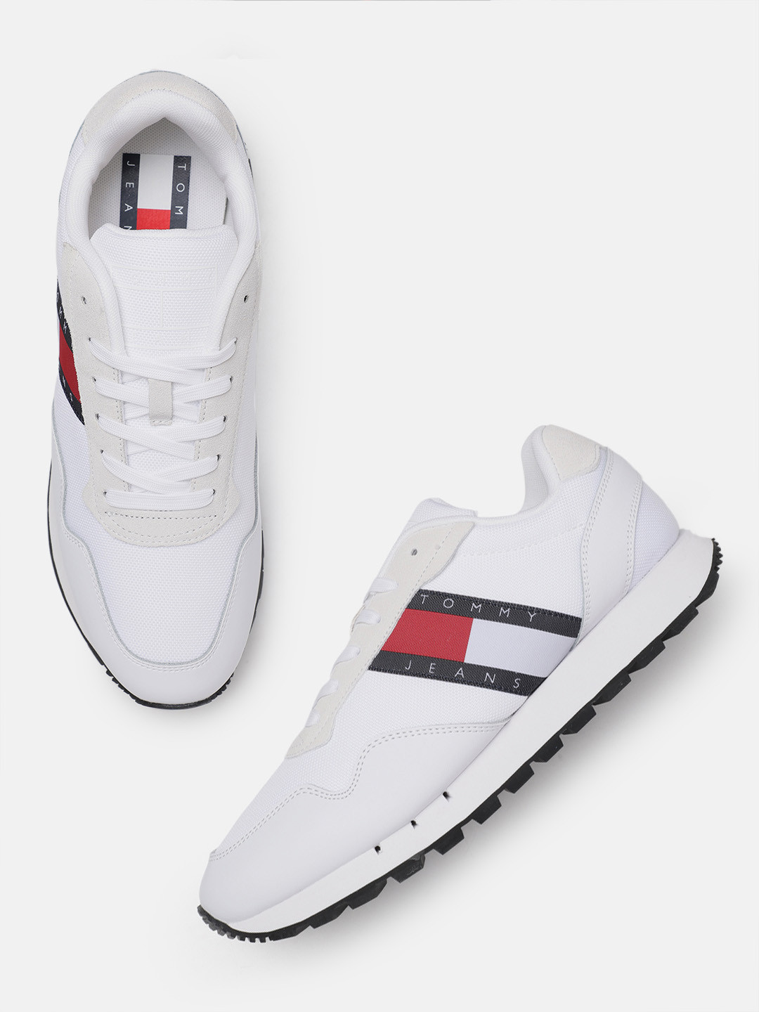 

Tommy Hilfiger Men Solid Sneakers With Brand Logo Applique Detail, White