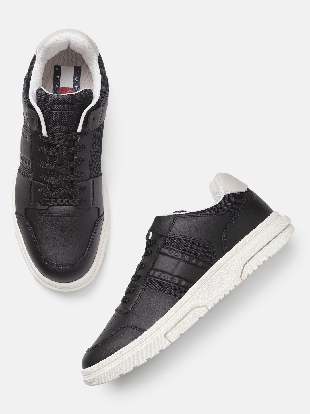 

Tommy Hilfiger Men Solid Leather Sneakers, Black