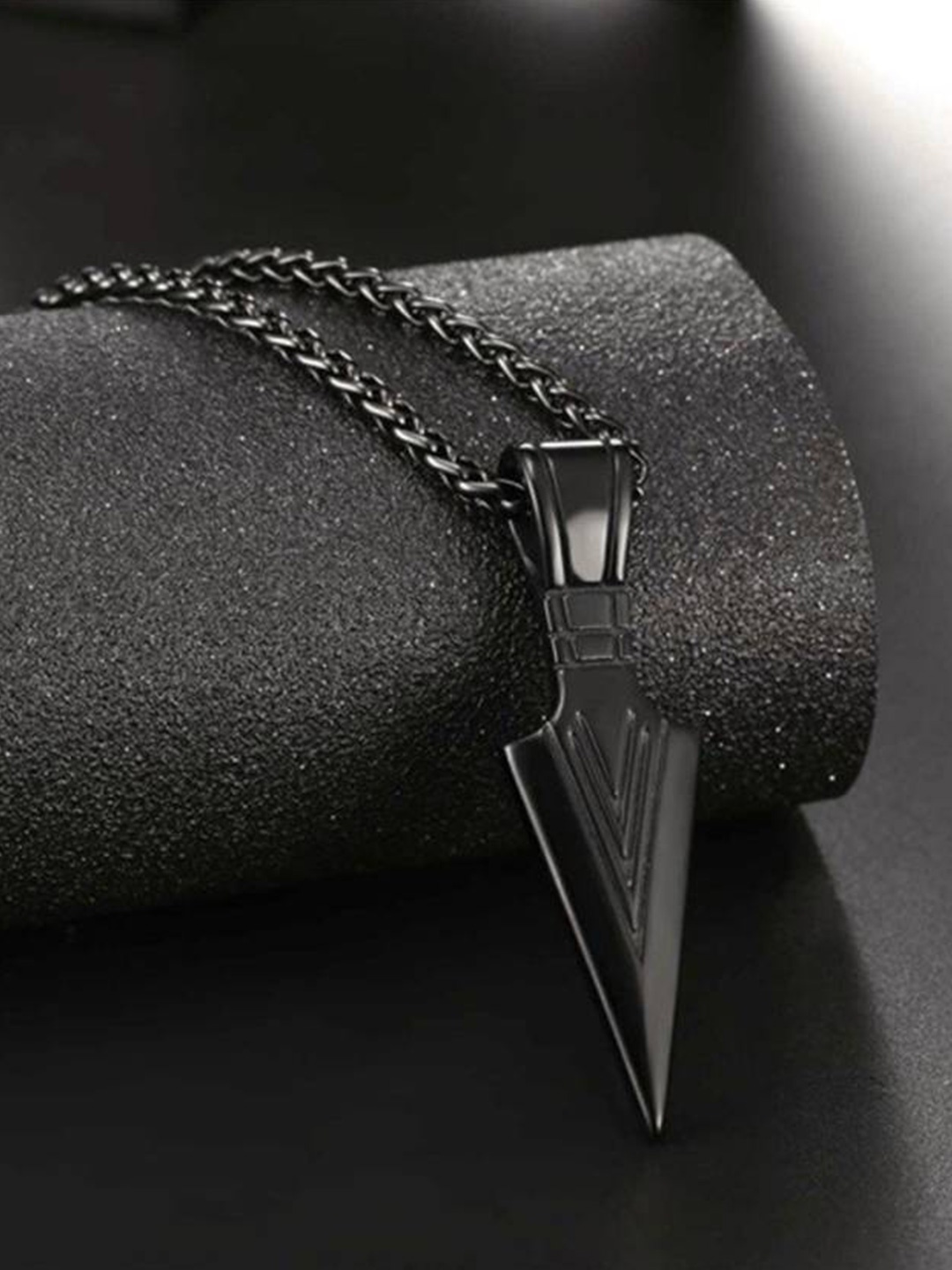 

KARISHMA KREATIONS Arrow Pendant Chain, Black