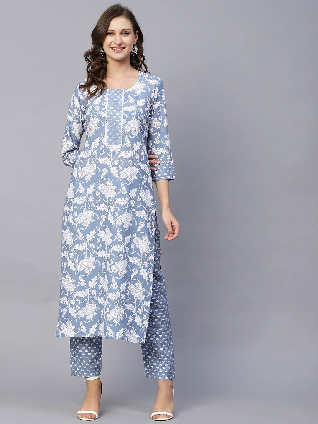 

KALINI Floral Printed Kurta with Trousers, Blue