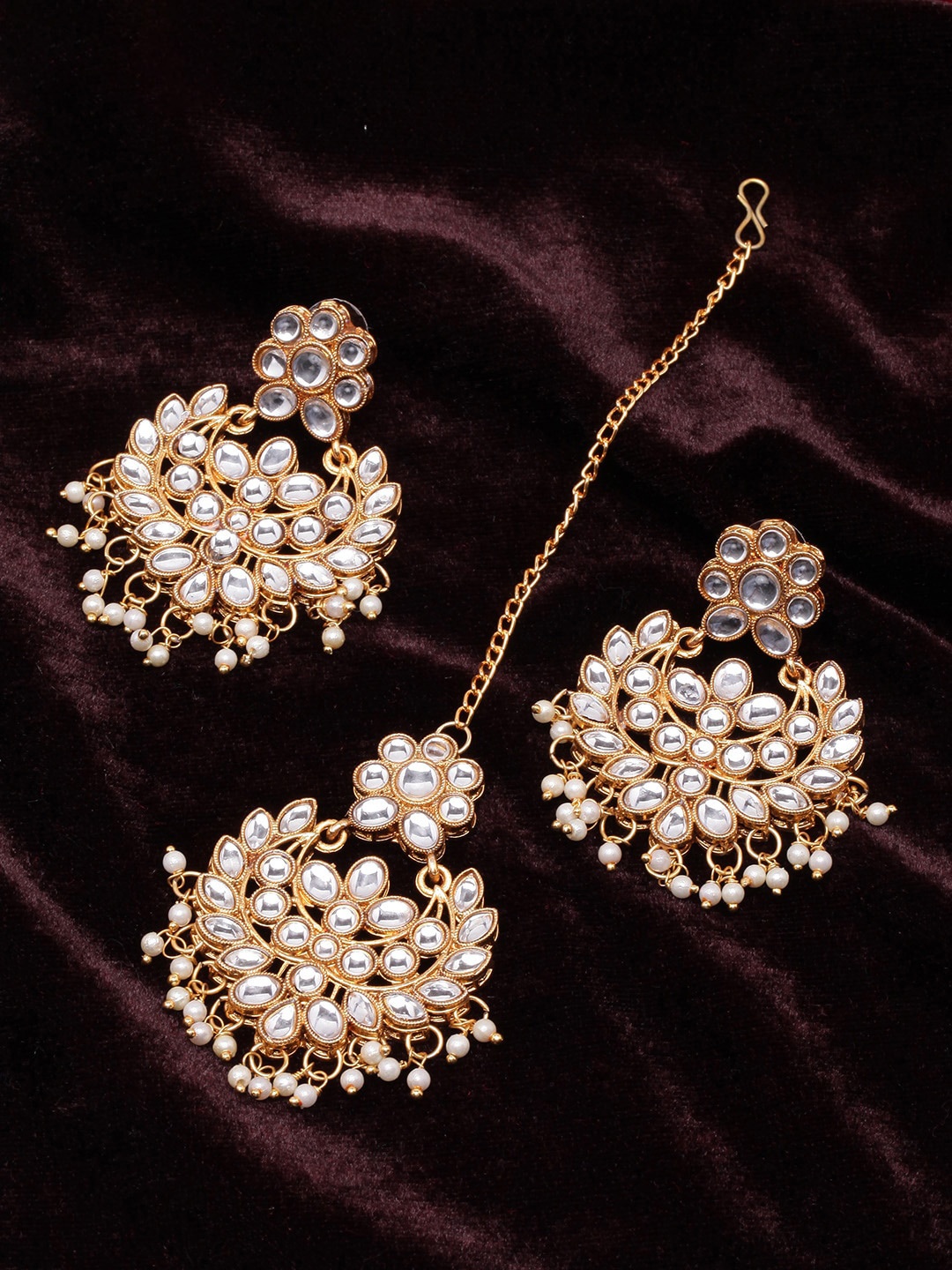 

DIVA WALK Gold-Plated Kundan-Studded & Beaded Earrings With Maangtika Jewellery Set