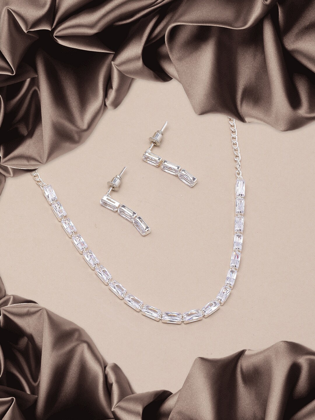 

DIVA WALK Silver-Plated Stone-Studded Jewellery Set