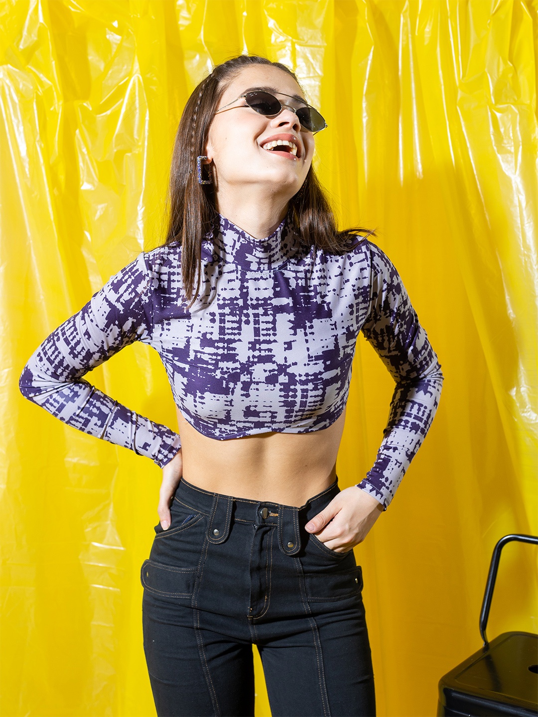 

Stylecast X Hersheinbox Abstract Printed High-Neck Crop Top, Grey