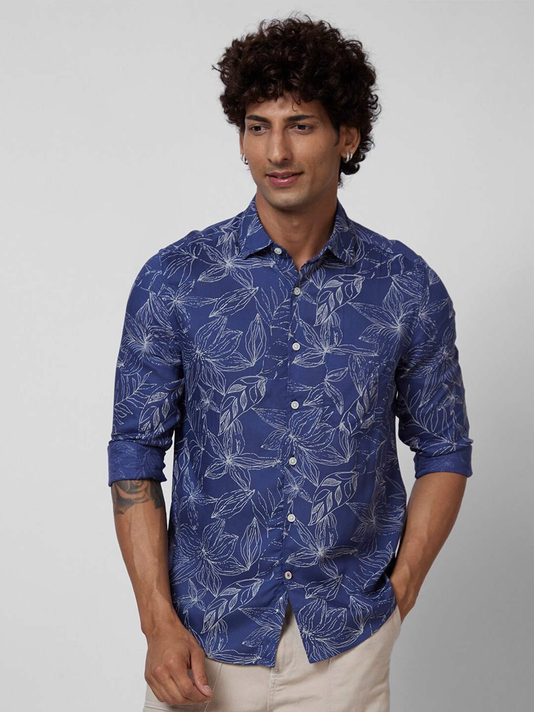 

VASTRADO Floral Printed Opaque Casual Shirt, Blue