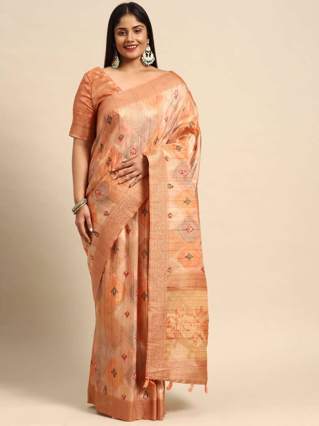 

Sztori Floral Zari Silk Cotton Banarasi Saree, Peach