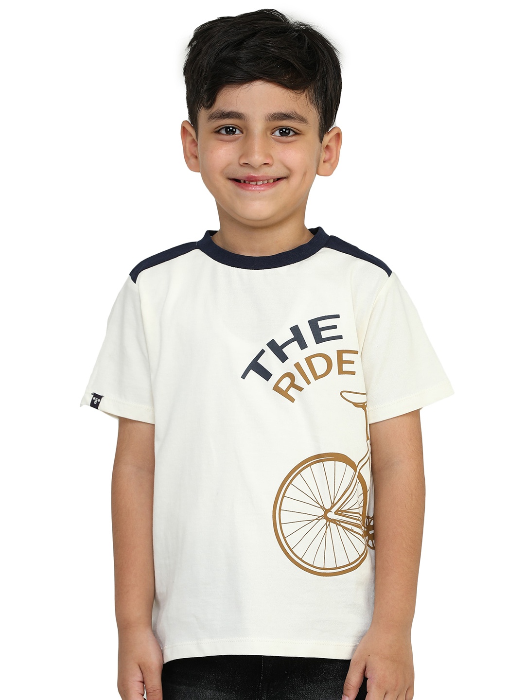 

toothless Boys Graphic Printed Round Neck Cotton T-shirt, Off white