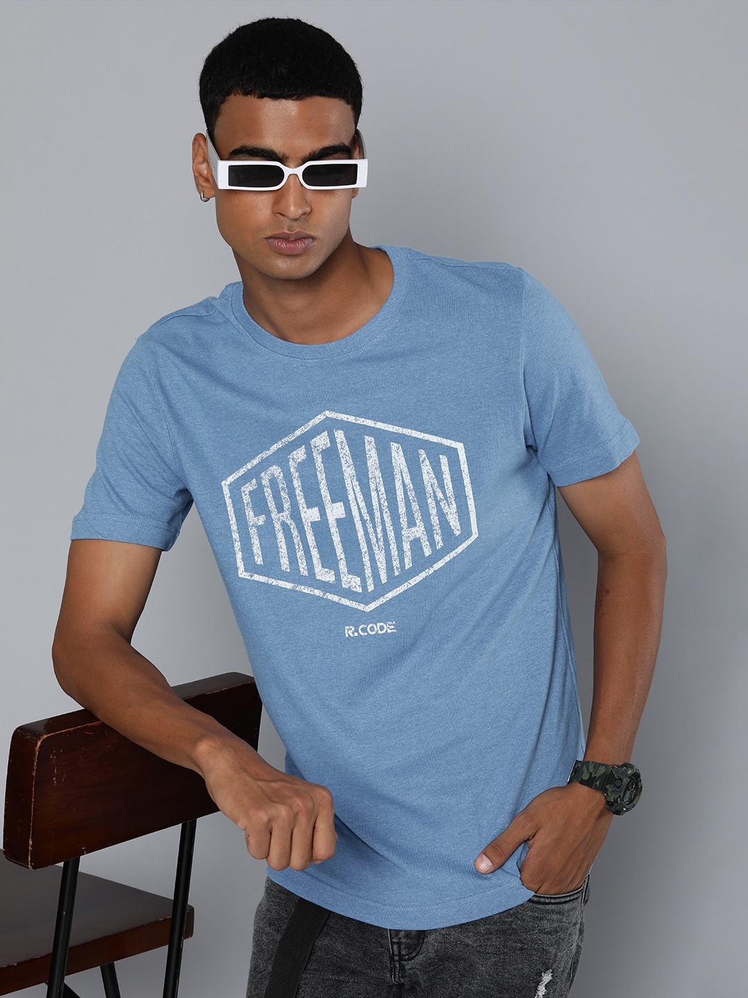 

R Code by The Roadster Life Co Typography Printed Regular T-shirt, Blue