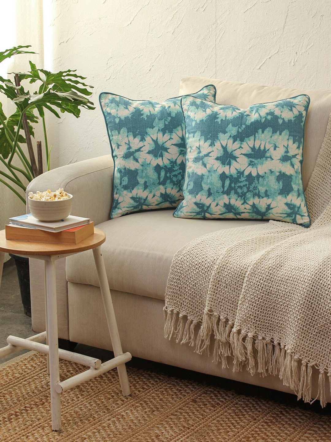 

House This Maliku Blue & White 2 Pieces Ethnic Motifs Printed Cotton Square Cushion Covers