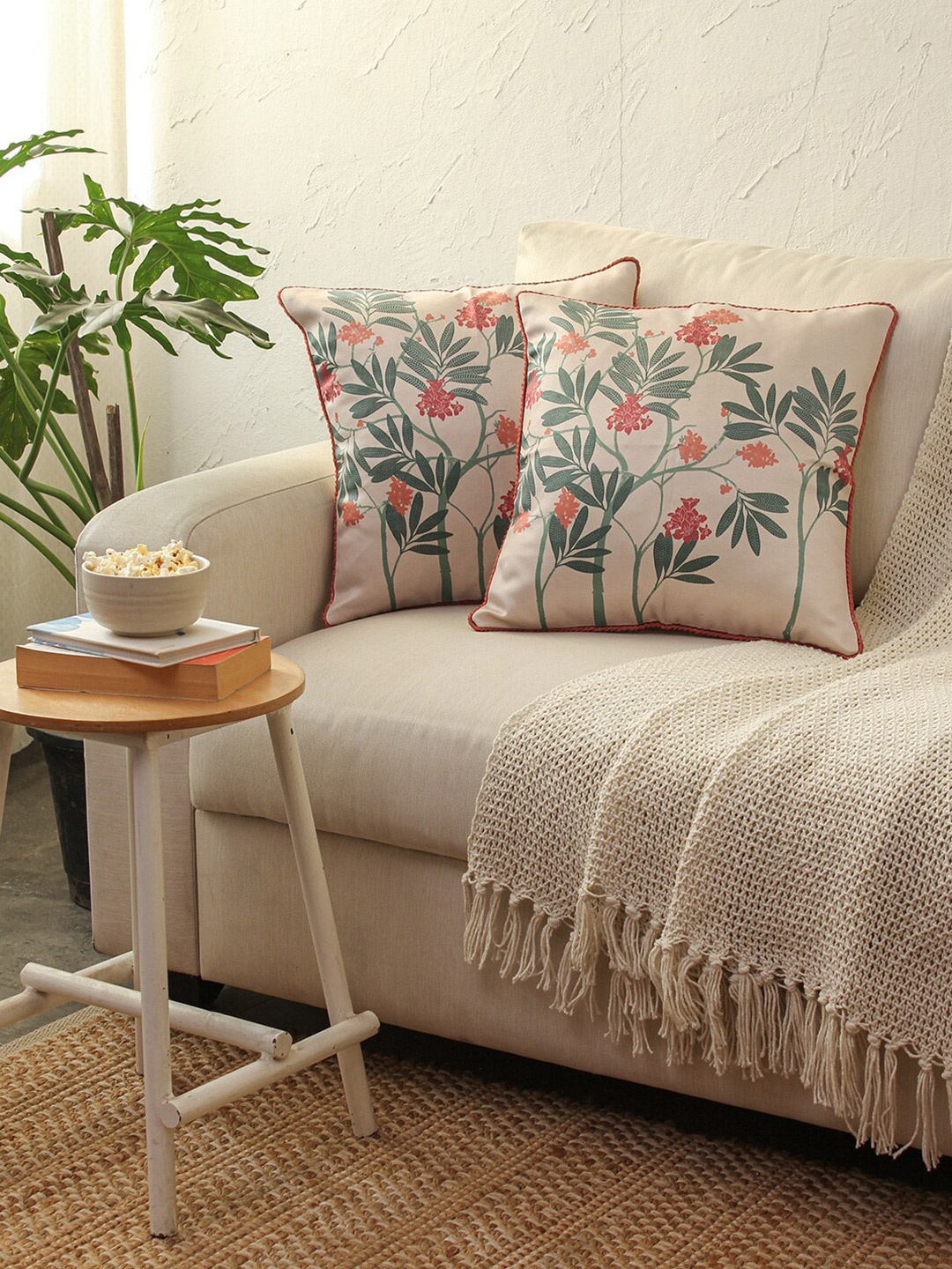 

House This Varanch White & Green 2 Pieces Floral Square Cushion Covers