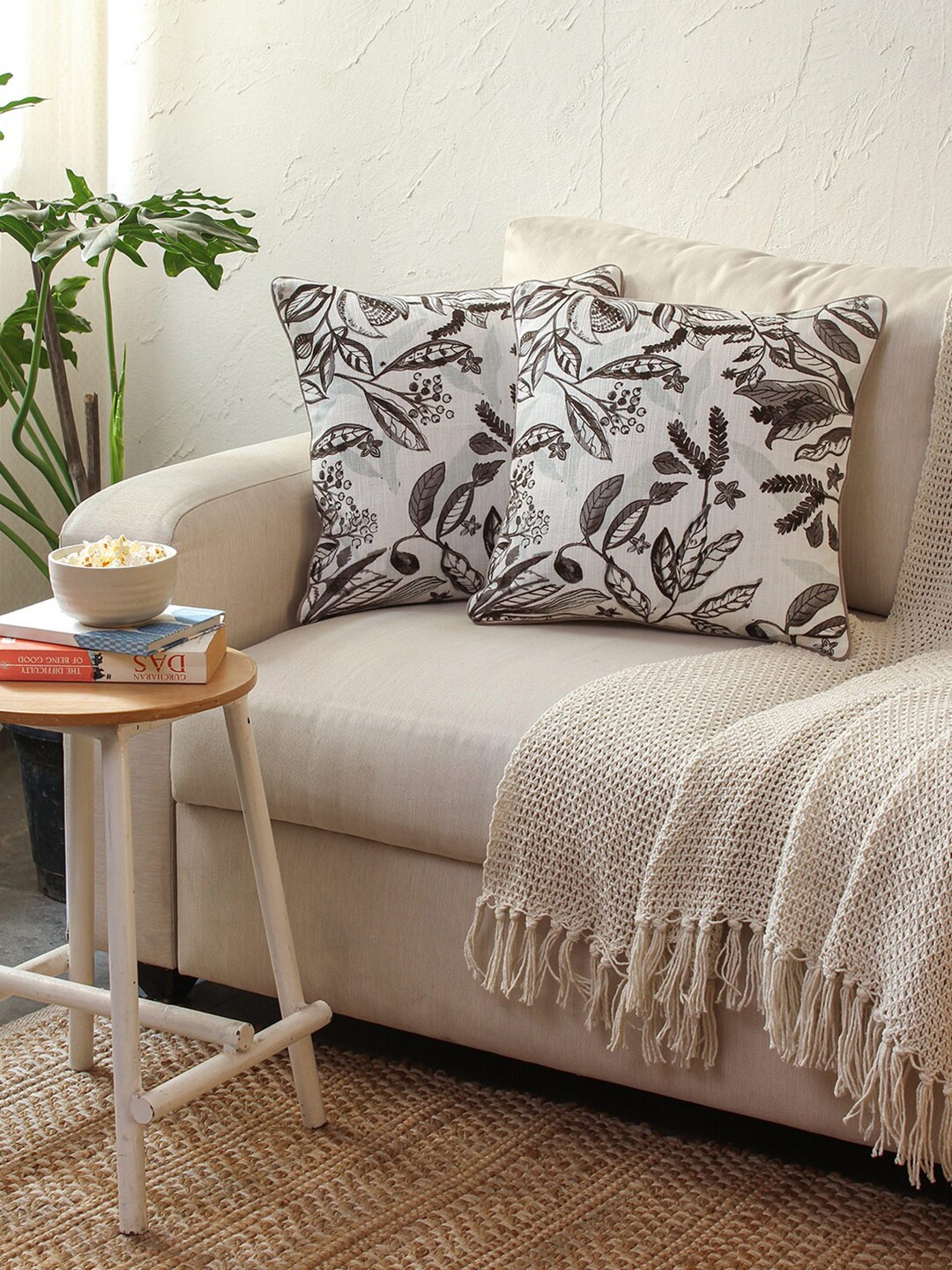 

House This Murikady Grey & Black 2 Pieces Floral Square Cushion Covers