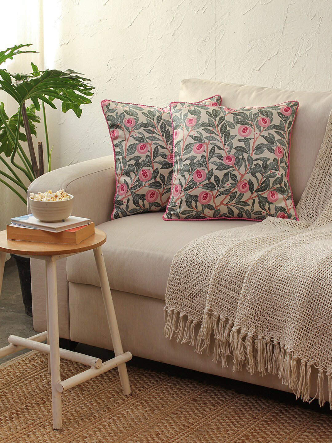 

House This Aadoo Green & Pink 2 Pieces Floral Printed Cotton Square Cushion Covers