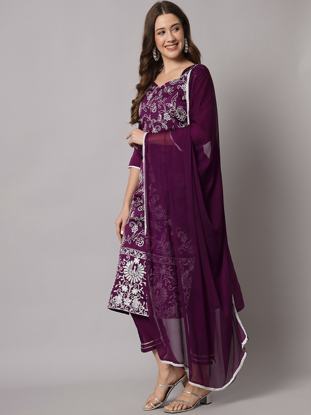 

KALINI Floral Embroidered Kurta with Trousers & With Dupatta, Purple