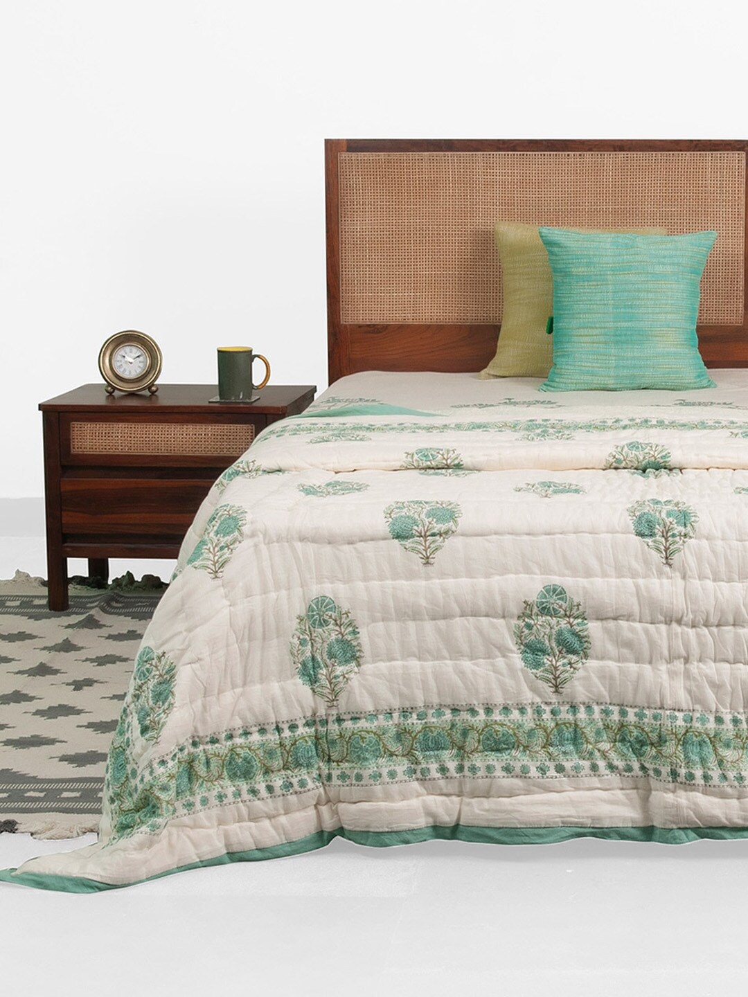 

Fabindia Ethnic Motifs AC Room 350 GSM Double Bed Quilt, Teal