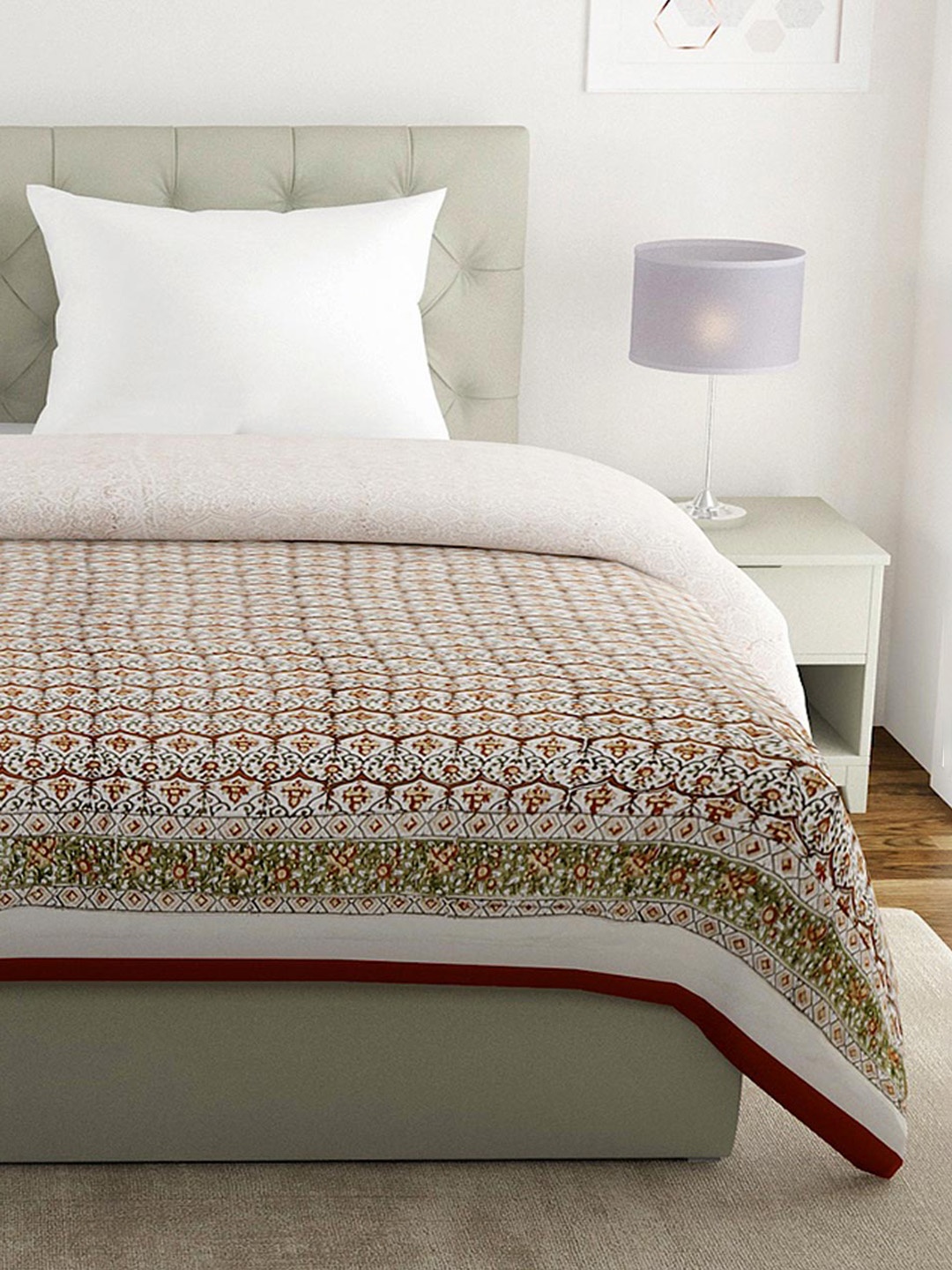 

Fabindia Alta Rust Floral AC Room 350 GSM Cotton Single Bed Quilt