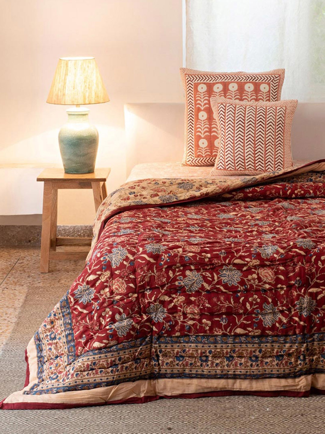 

Fabindia Red Floral AC Room 350 GSM Single Bed Quilt