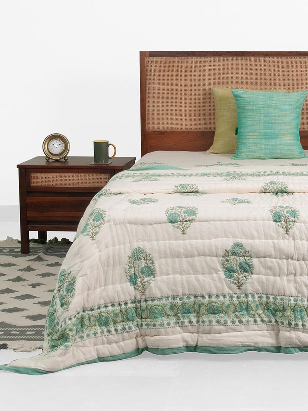 

Fabindia Teal Floral AC Room 350 GSM Single Bed Quilt