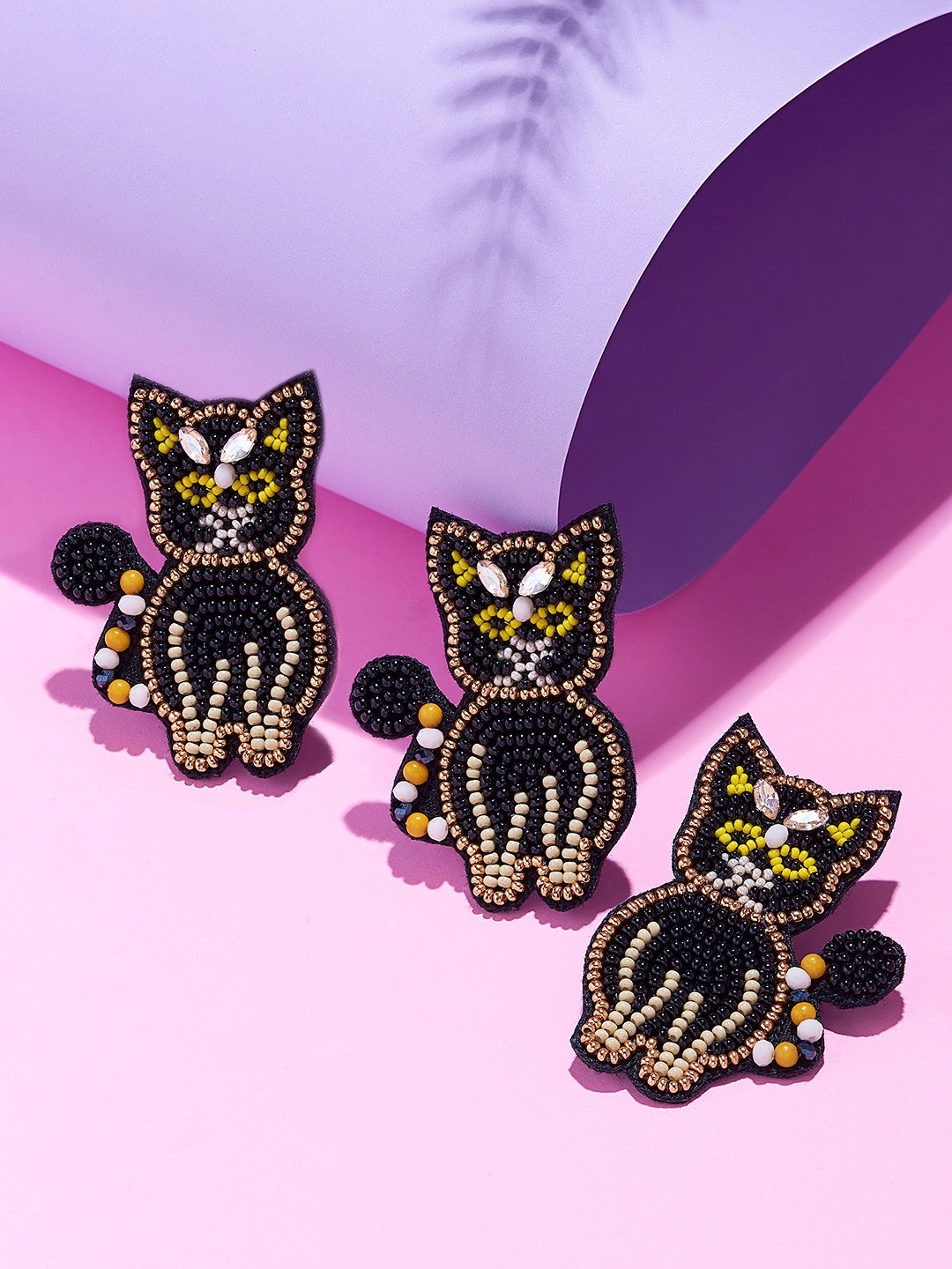 

Zaveri Pearls Black Animal Shaped Cat Studs Earrings & Brooch