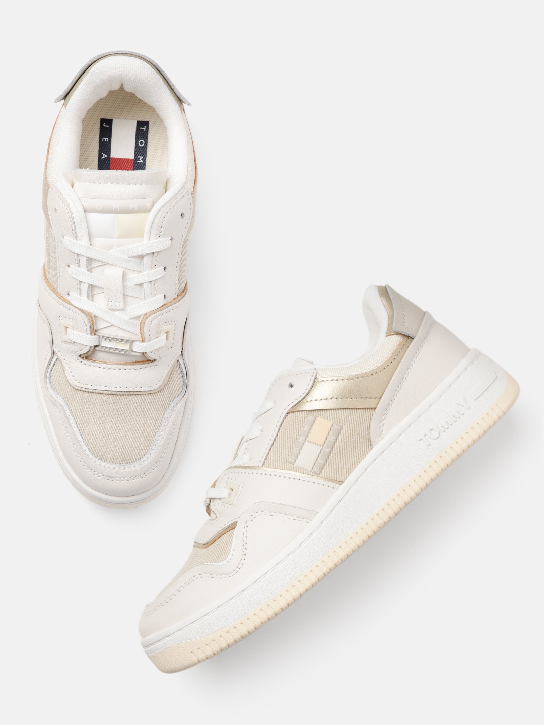 

Tommy Hilfiger Women Retro Sneakers, Off white