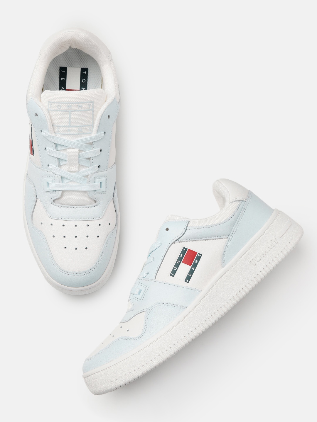 

Tommy Hilfiger Women Retro Leather Sneakers, Blue