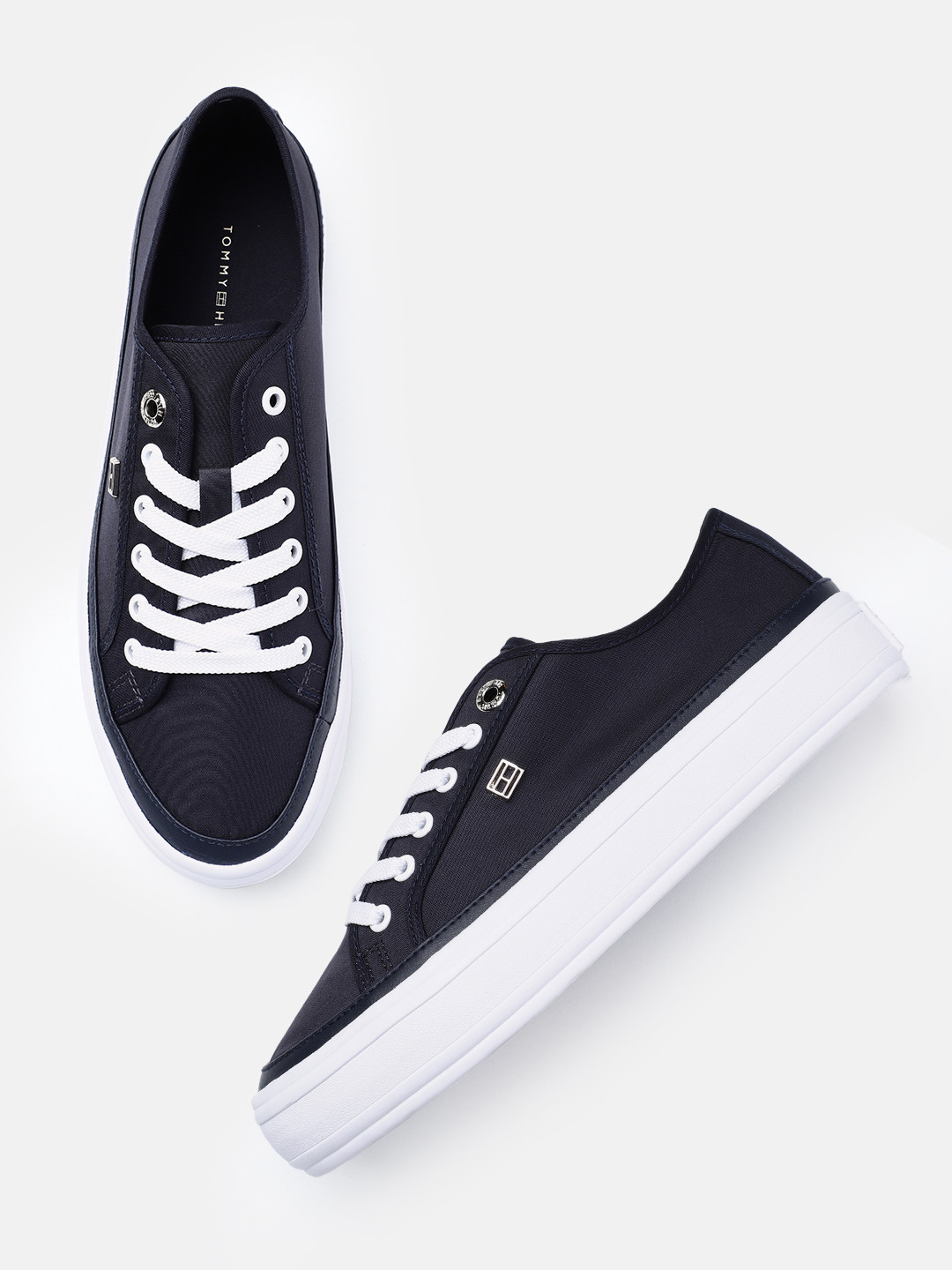 

Tommy Hilfiger Women Essential Vulc Canvas Sneakers, Navy blue